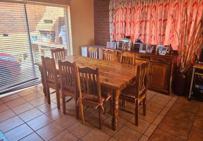 3 Bedroom Property for Sale in Heiderand Western Cape